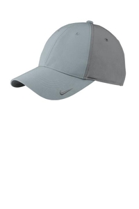 779797 - Nike Swoosh Legacy 91 Cap