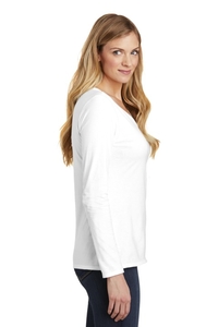 DT6201 - District Women's Very Important Tee Long Sleeve V Neck