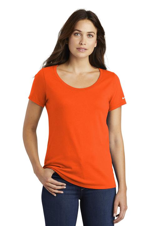 NKBQ5236 - Nike Ladies Core Cotton Scoop Neck Tee