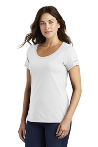 NKBQ5236 - Nike Ladies Core Cotton Scoop Neck Tee