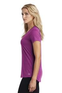 LOE337 - OGIO ENDURANCE Ladies Peak V-Neck Tee